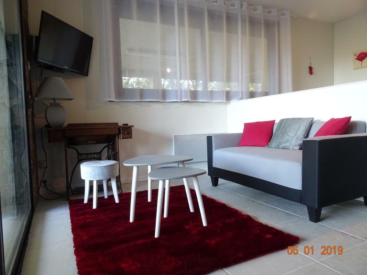Hotel Le Tambourinet à Belvès Extérieur photo